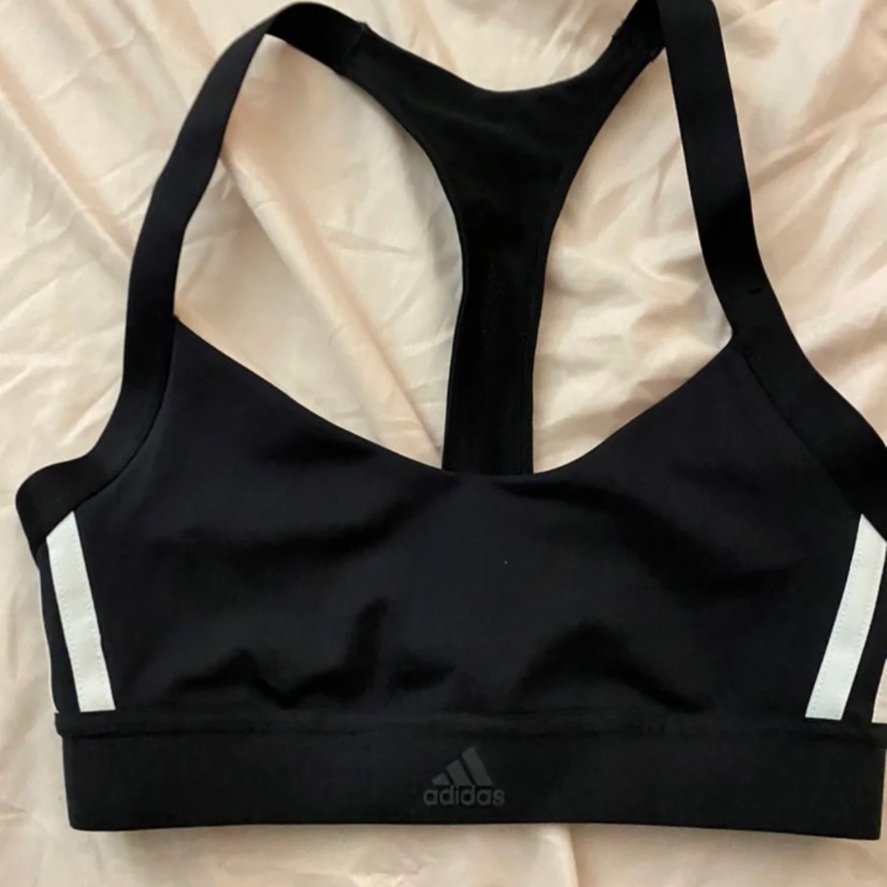 New adidas’s sports bra, xs